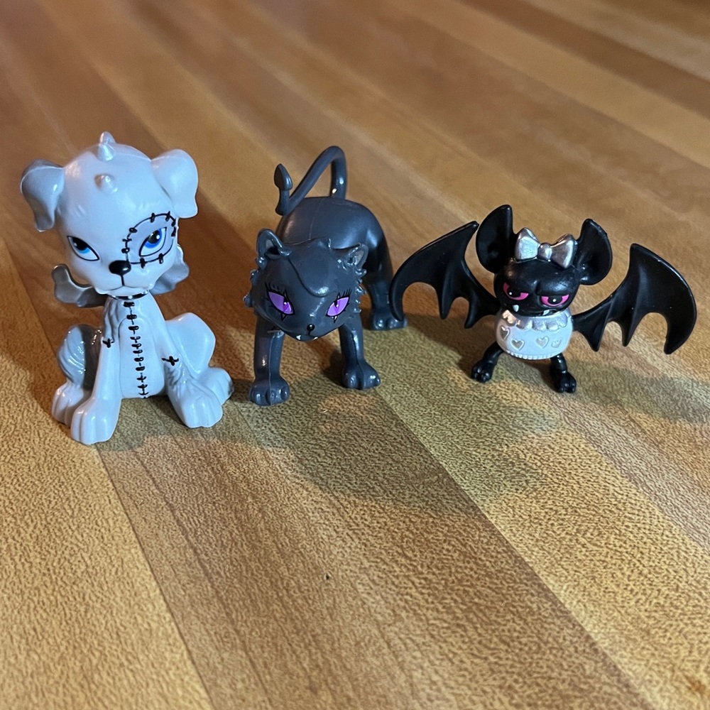 Monster High Doll Animal Figurines
